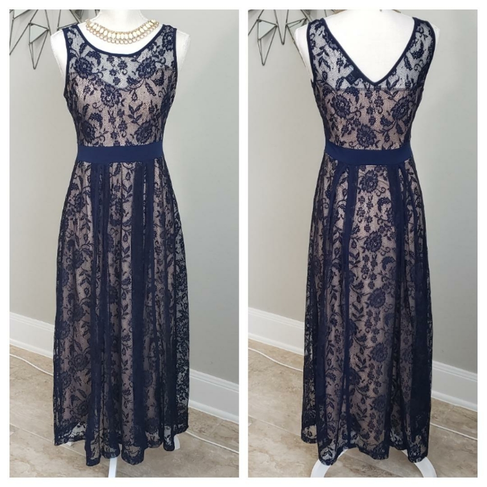 Candalite Petite Lace Dress